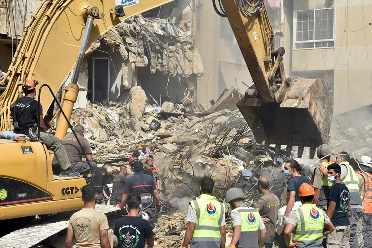 La operación del viernes se produjo tras dos ataques con explosiones de bíperes y walkie-talkies utilizados por miembros de Hezbollah, que dejaron 37 muertos y unos 3.000 heridos en Líbano. Crédito: EFE. La operación del viernes se produjo tras dos ataques con explosiones de bíperes y walkie-talkies utilizados por miembros de Hezbollah, que dejaron 37 muertos y unos 3.000 heridos en Líbano. Crédito: EFE.