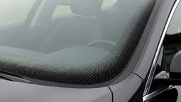 ¿Para qué están los puntitos negros del parabrisas?