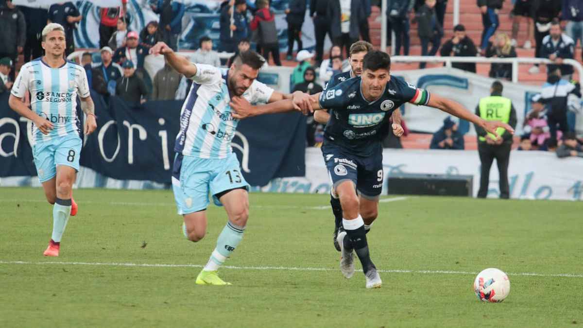 Matías Quiroga dijo que había que ganarle como sea a Atlético Rafaela.