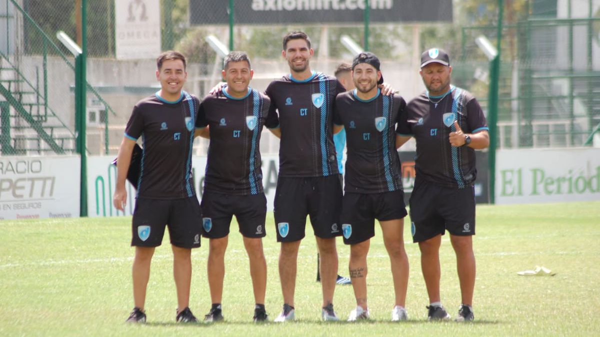 El Celeste posa en el estadio Sportivo Belgrano de San Francisco, Cordoba. El Celeste posa en el estadio Sportivo Belgrano de San Francisco, Cordoba.