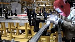 Las industrias emplazadas en torno de los aglomerados históricos son afectadas por el modelo de apertura y los altos costos que dificultan la competencia frente a los productos importados.