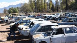Las playas de secuestros se han convertido en verdaderos cementerios de autos.