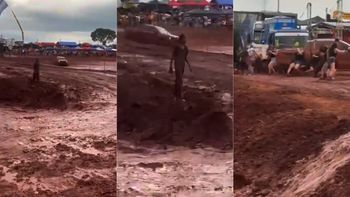 Video: una exhibición de camionetas terminó en accidente y varias personas fueron atropelladas