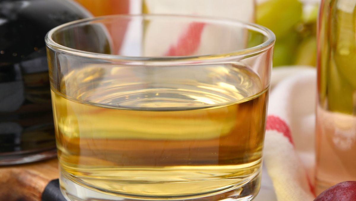 El vinagre de alimentos es el único apto para consumo, nunca hay que preparar recetas con vinagre destilado de limpieza. El vinagre de alimentos es el único apto para consumo, nunca hay que preparar recetas con vinagre destilado de limpieza. 