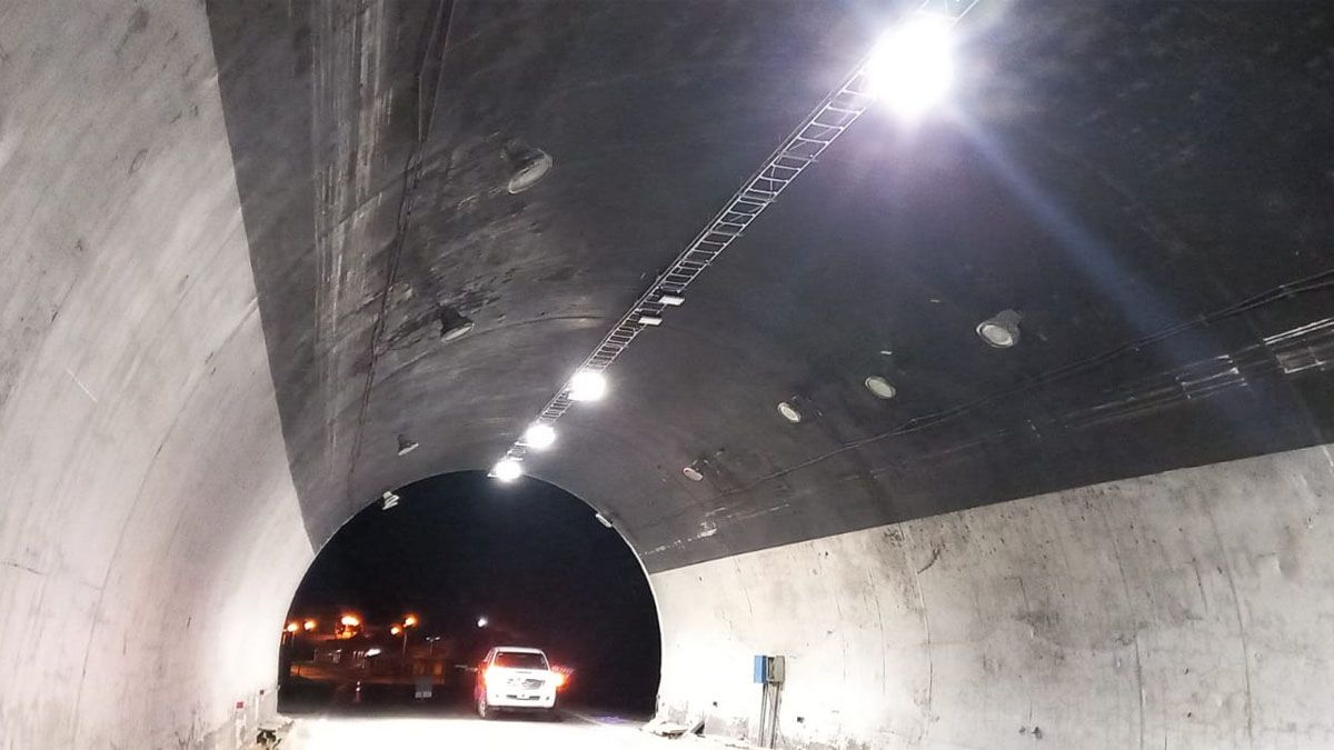 Chile impulsa la concreci&oacute;n de un t&uacute;nel de baja altura.