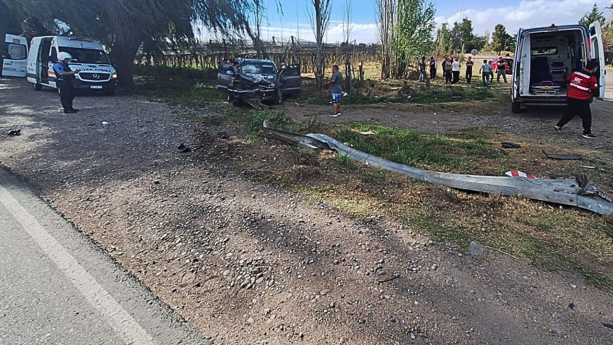Dos personas murieron tras un violento accidente vial en la Ruta 143