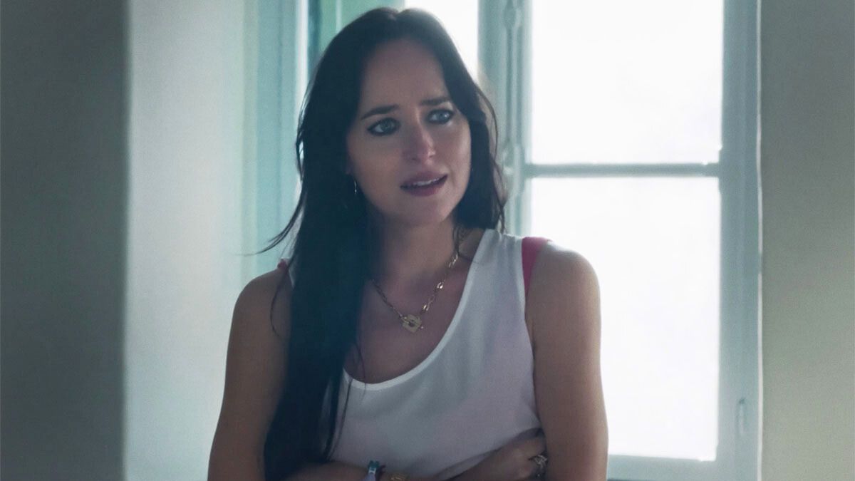La actriz Dakota Johnson es una de las protagonistas de esta dramática película de Netflix.