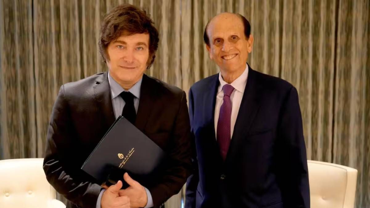 Javier Milei junto al magnate Michael Milken