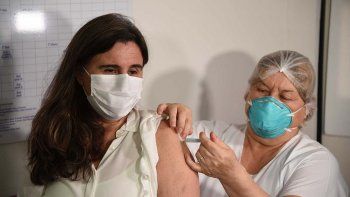 Comenzó la vacunación en Mendoza: Nadal se colocó la Sputnik V