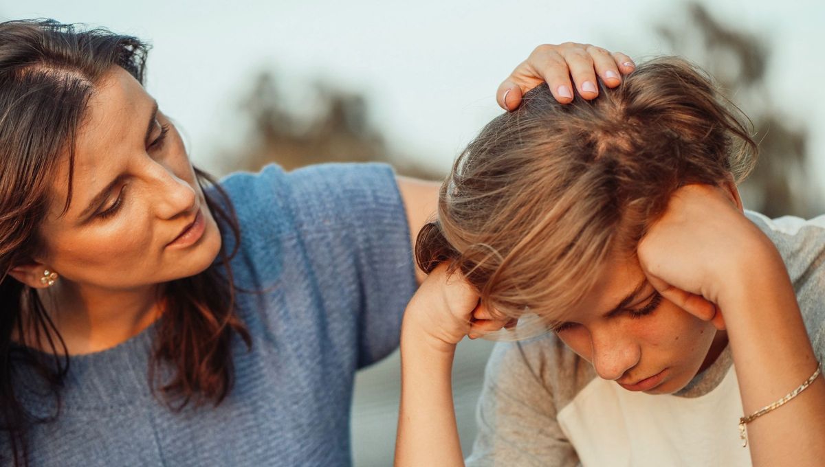 El comportamiento de los hijos hacia sus padres cambia dependiendo la edad. Fuente Canva El comportamiento de los hijos hacia sus padres cambia dependiendo la edad. Fuente Canva