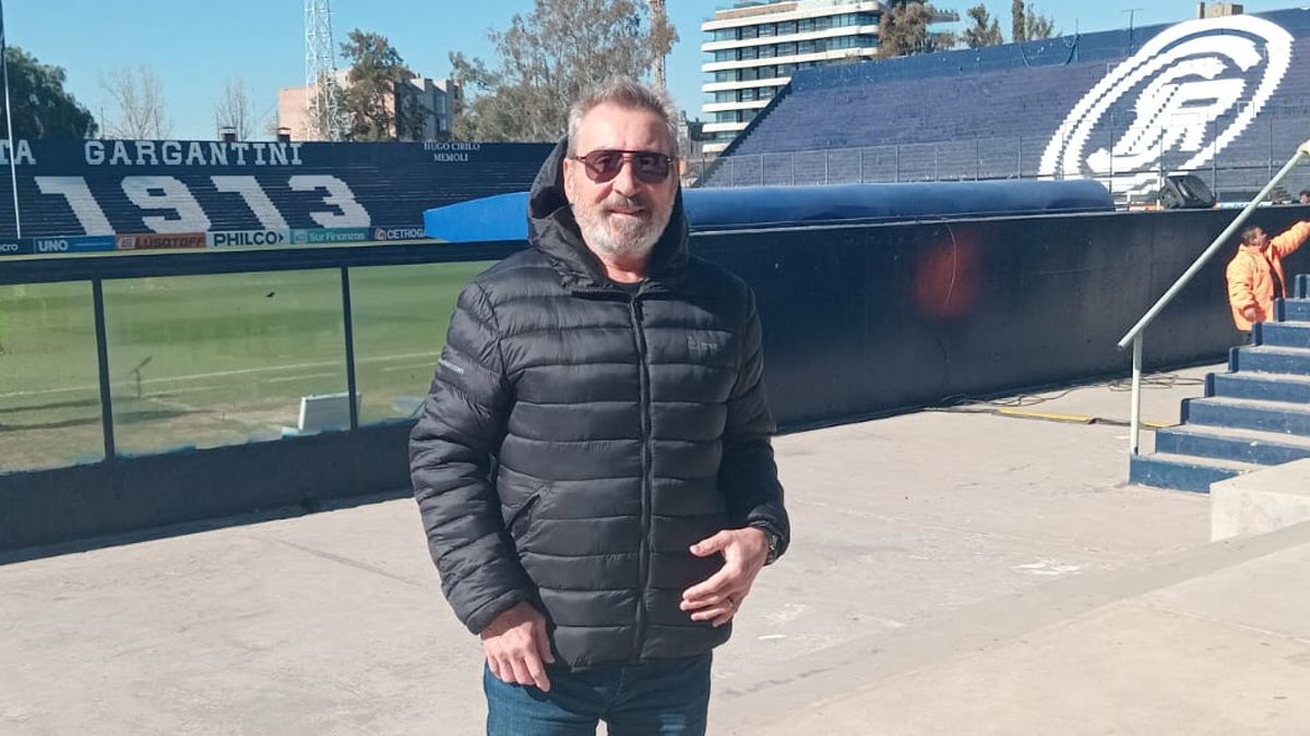 Daniel Villa en el estadio Bautista Gargantini.