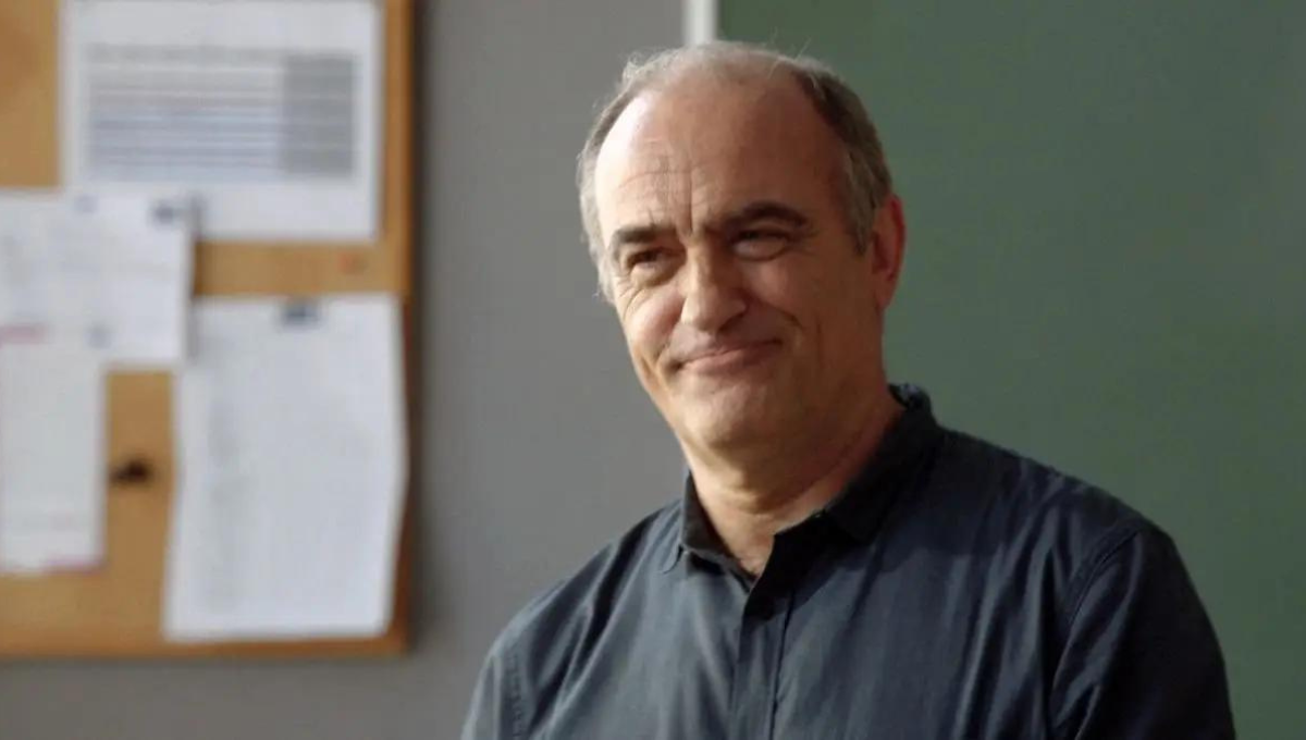 Lo que no sabías de la serie Merlí: la historia que inspiró, cambio de papeles y más. Lo que no sabías de la serie Merlí: la historia que inspiró, cambio de papeles y más.