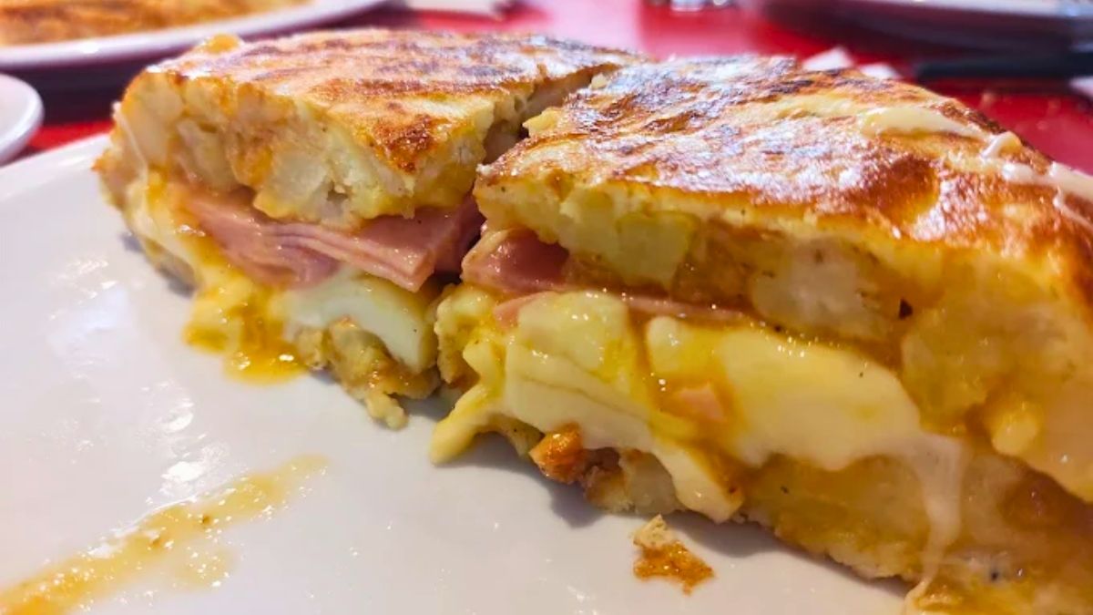 El bodegón se destaca por sus platos abundantes para compartir.