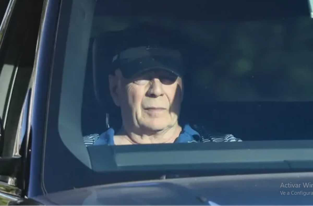 Bruce Willis. Esta es la última foto del actor quien padece de demencia frontotemporal. Bruce Willis. Esta es la última foto del actor quien padece de demencia frontotemporal.