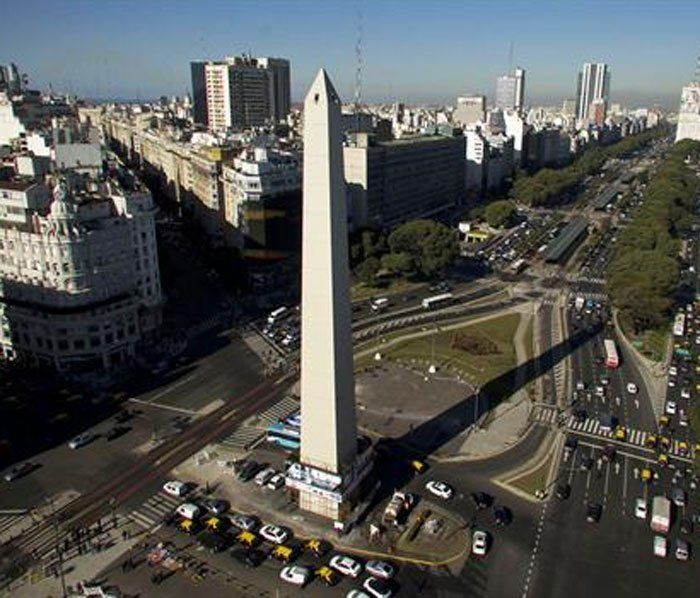 Avanzan las tareas de restauración y pintura del Obelisco