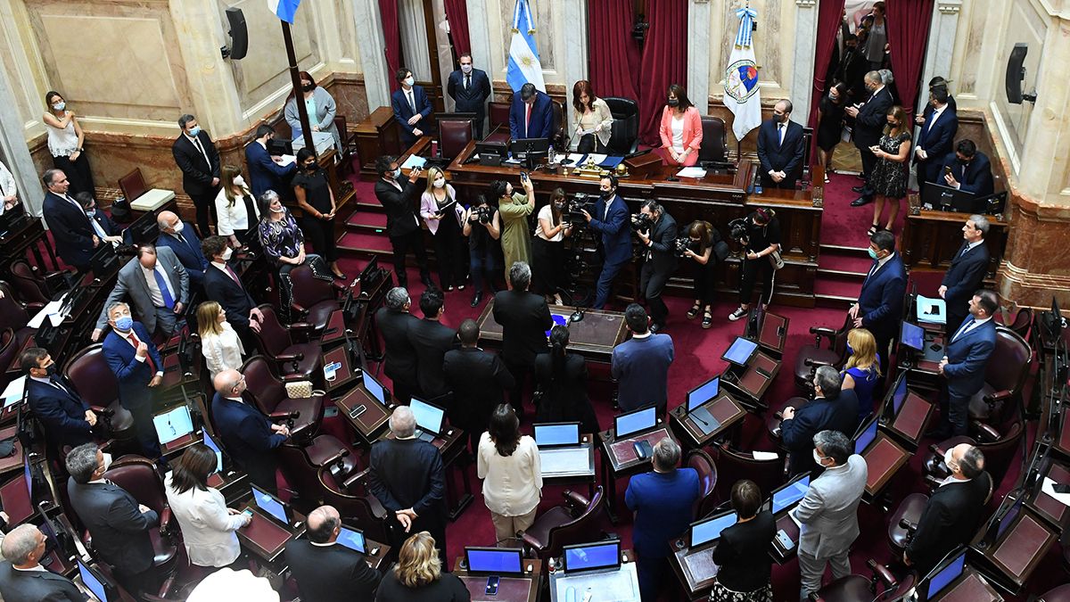Este martes fue el juramento de los senadores electo, entre ellos los mendocinos Alfredo Cornejo, Mariana Juri y Anabel Fernández Sagasti.
