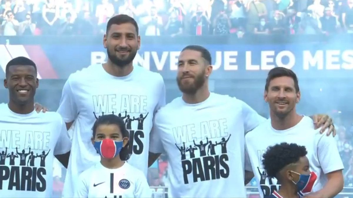 Messi fue ovacionado en el Parque de los Príncipes del PSG