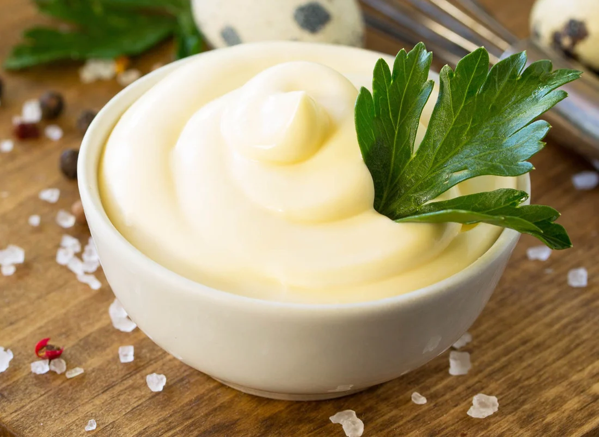 Mayo casera. Es superior nutricionalmente a la que solemos comprar en los mercados. Mayo casera. Es superior nutricionalmente a la que solemos comprar en los mercados. 