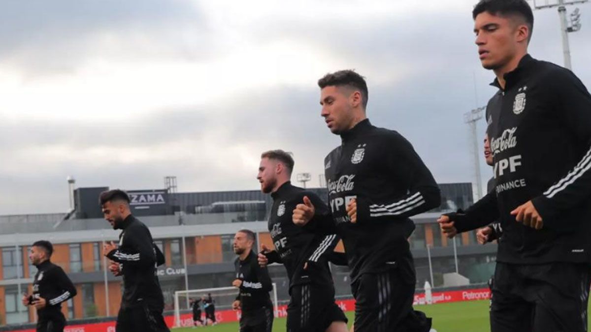 La Selección Argentina se entrena en Bilbao en miras del amistoso con Estonia
