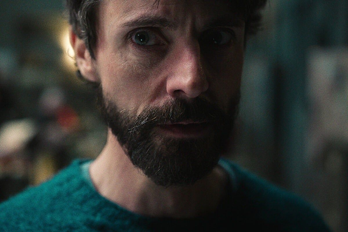 La crítica se rindió a los pies de esta serie basada en una reconocida novela. La crítica se rindió a los pies de esta serie basada en una reconocida novela.