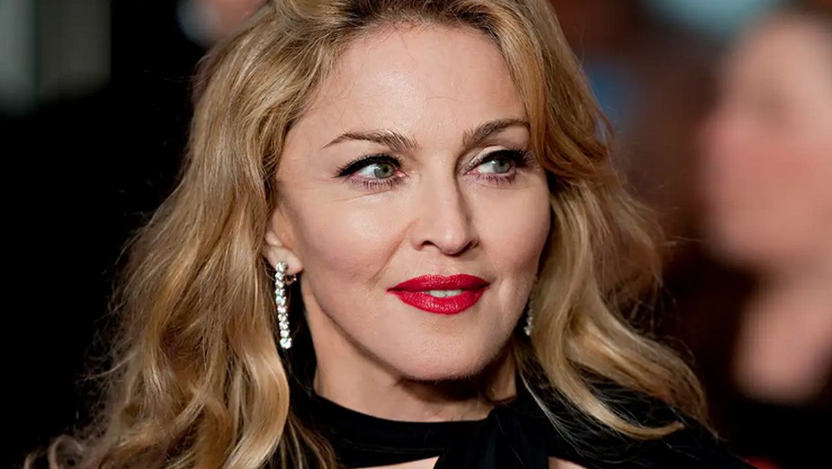 Madonna, entre otros ricos y famosos, han confesado haber realizado el ritual pagano de la abundancia. Madonna, entre otros ricos y famosos, han confesado haber realizado el ritual pagano de la abundancia.