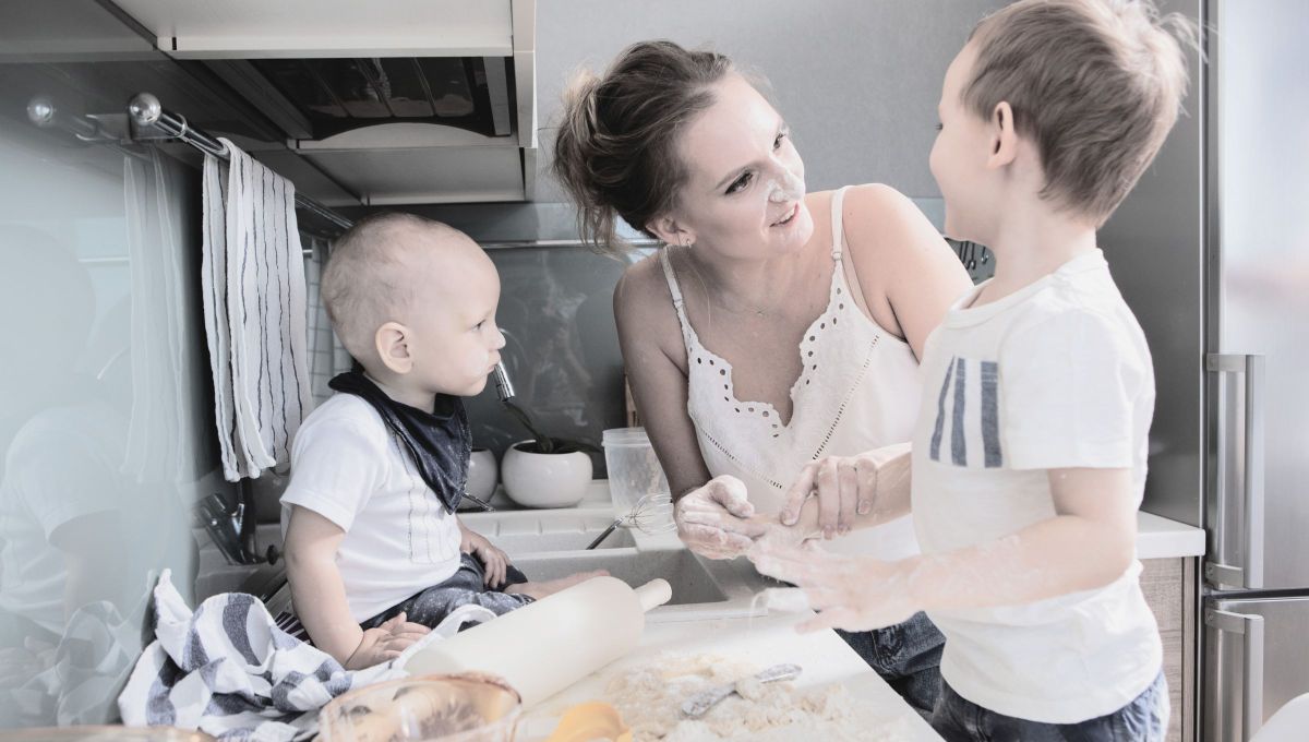 Para Freud la atención temprana se relaciona con la formación de la autoestima porque el cariño y la aprobación constituyen una base de valía personal. Si ese sostén falta, la persona puede crecer con inseguridad o dependencia afectiva. Para Freud la atención temprana se relaciona con la formación de la autoestima porque el cariño y la aprobación constituyen una base de valía personal. Si ese sostén falta, la persona puede crecer con inseguridad o dependencia afectiva.