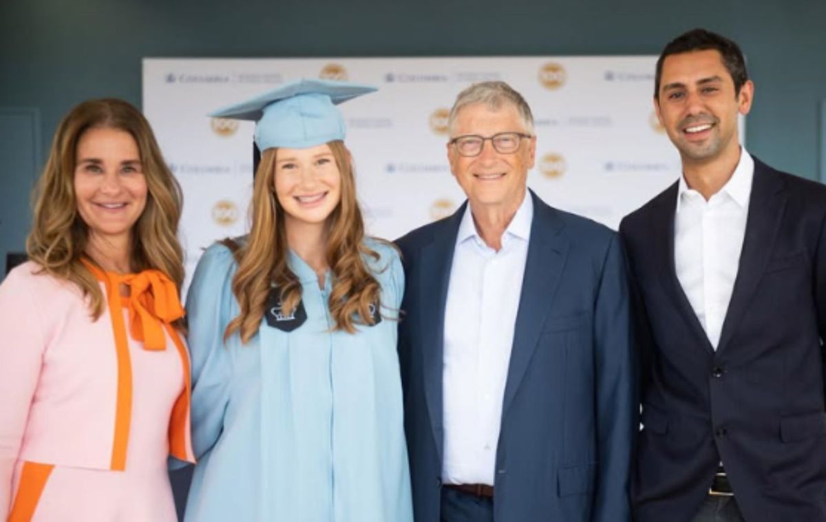 Jennifer junto a su padre Bill Gates, su madre Melinda y su marido Nayel Jennifer junto a su padre Bill Gates, su madre Melinda y su marido Nayel