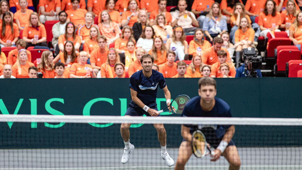 La dupla Horacio Zeballos- Andrés Molteni logró para el equipo argentino de Copa Davis el triunfo sobre Países Bajos.