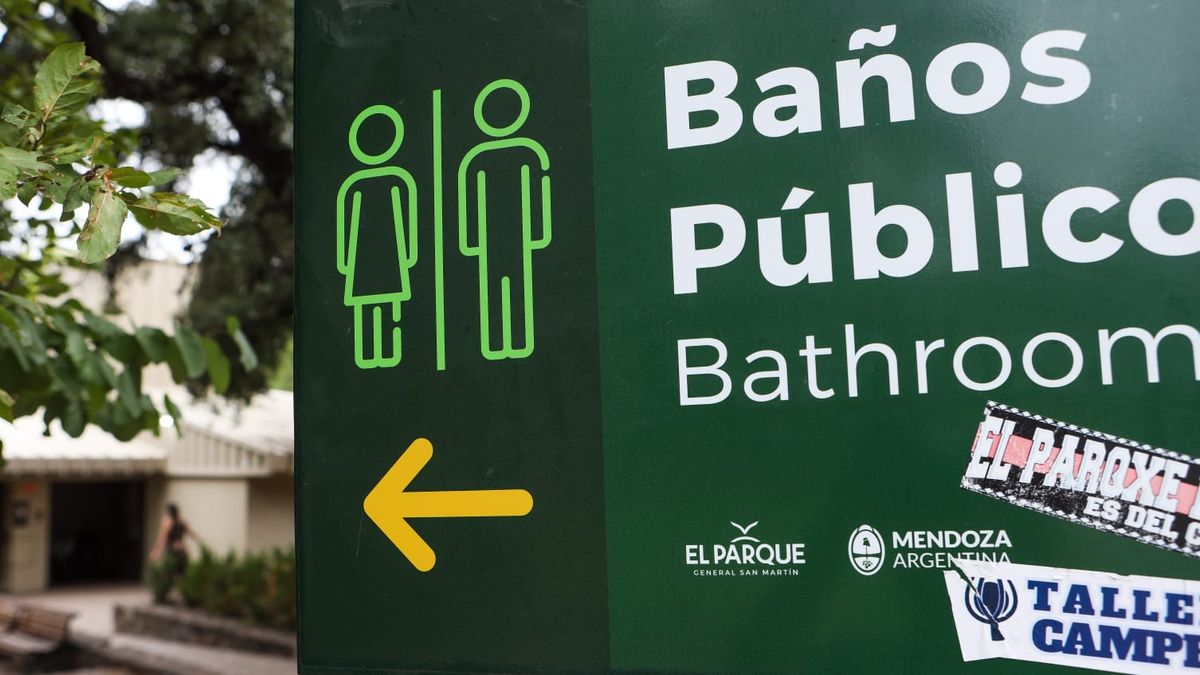 Los nuevos concesionarios del Parque General San Martín deberán poner al menos un baño público. Los nuevos concesionarios del Parque General San Martín deberán poner al menos un baño público.