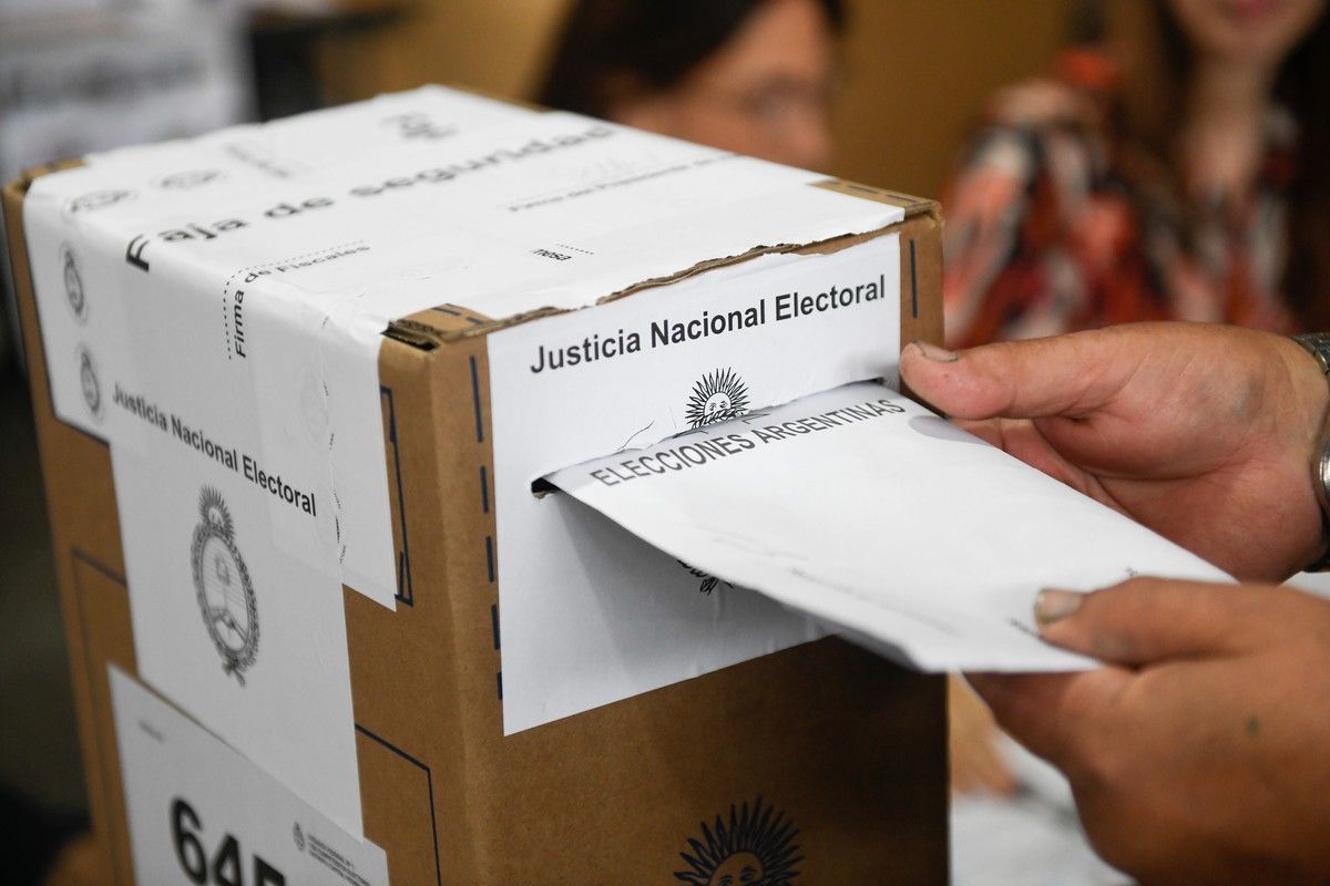 Este domingo, Argentina vivirá un cambio histórico en la forma de votar.