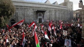 Unas 30 mil personas protestestaron contra el régimen en Siria
