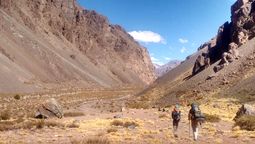 En Mendoza los movimientos están asociados a fallas activas de la cordillera y el piedemonte, a diferencia de Venezuela, que están asociados a contacto directo entre dos placas tectónicas.