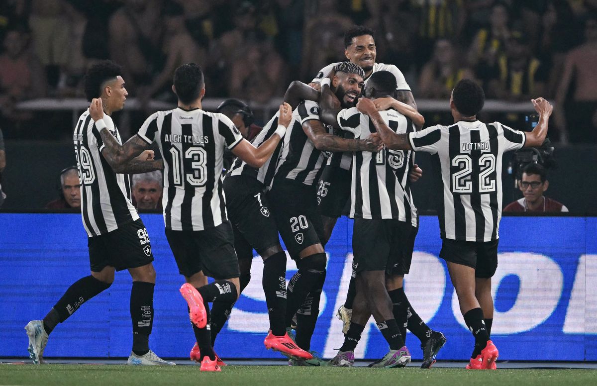 Botafogo fue contundente en Río de Janeiro.