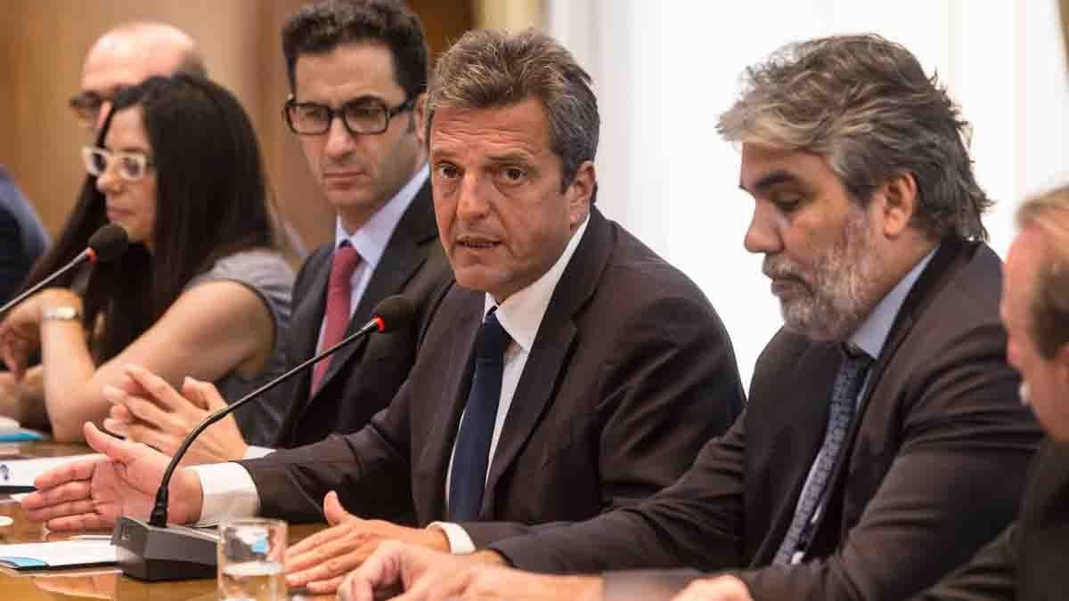 Sergio Massa realizó un fuerte cambio de dirección al frente del Ministerio de Economía y el balance de sus cuatro meses de gestión son positivos y promisorios, de cara al año que se inicia.