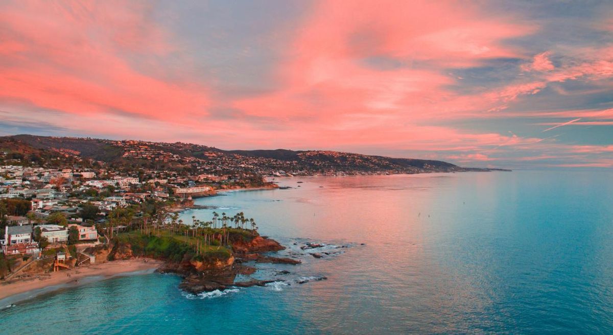 California tiene una gran cantidad de playas hermosas. California tiene una gran cantidad de playas hermosas.