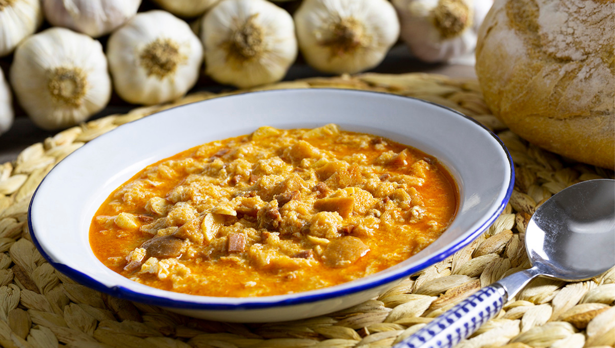 La receta de sopa castellana más rica: el ajo es el protagonista.