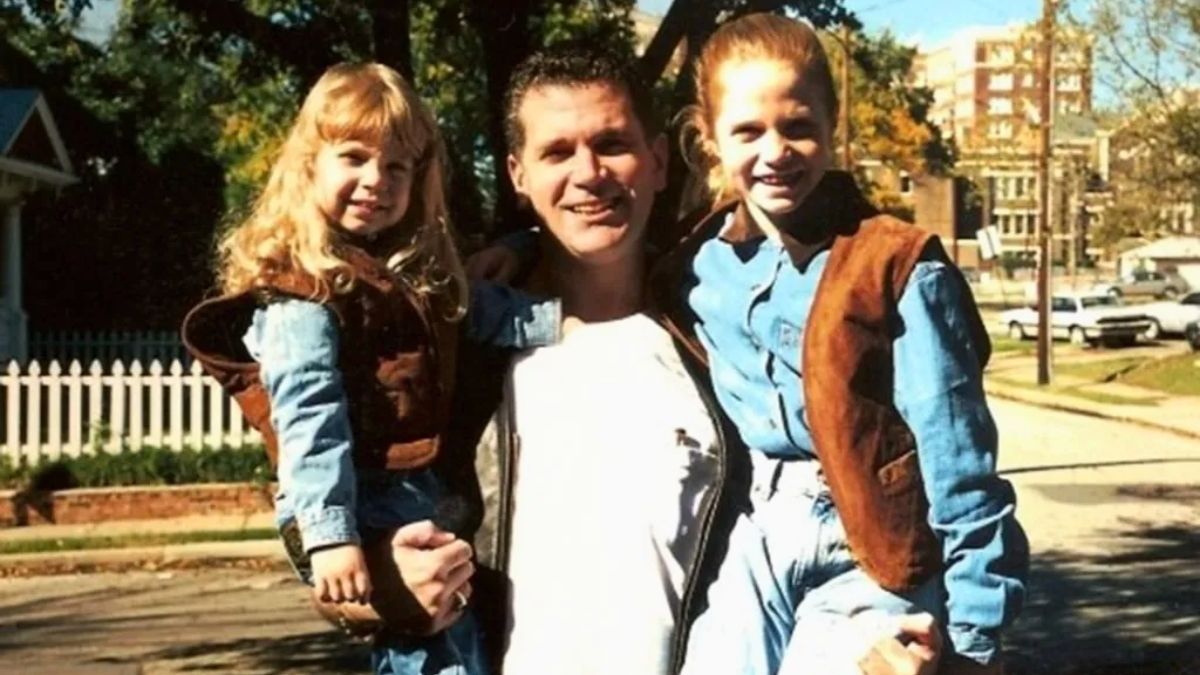 El autor y las víctimas del crimen en Estados Unidos.