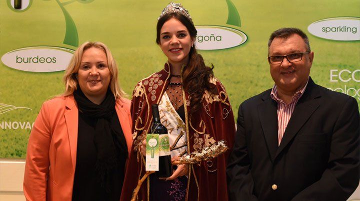 De pura cepa: lanzaron una botella de vino con el nombre de la reina de la Vendimia