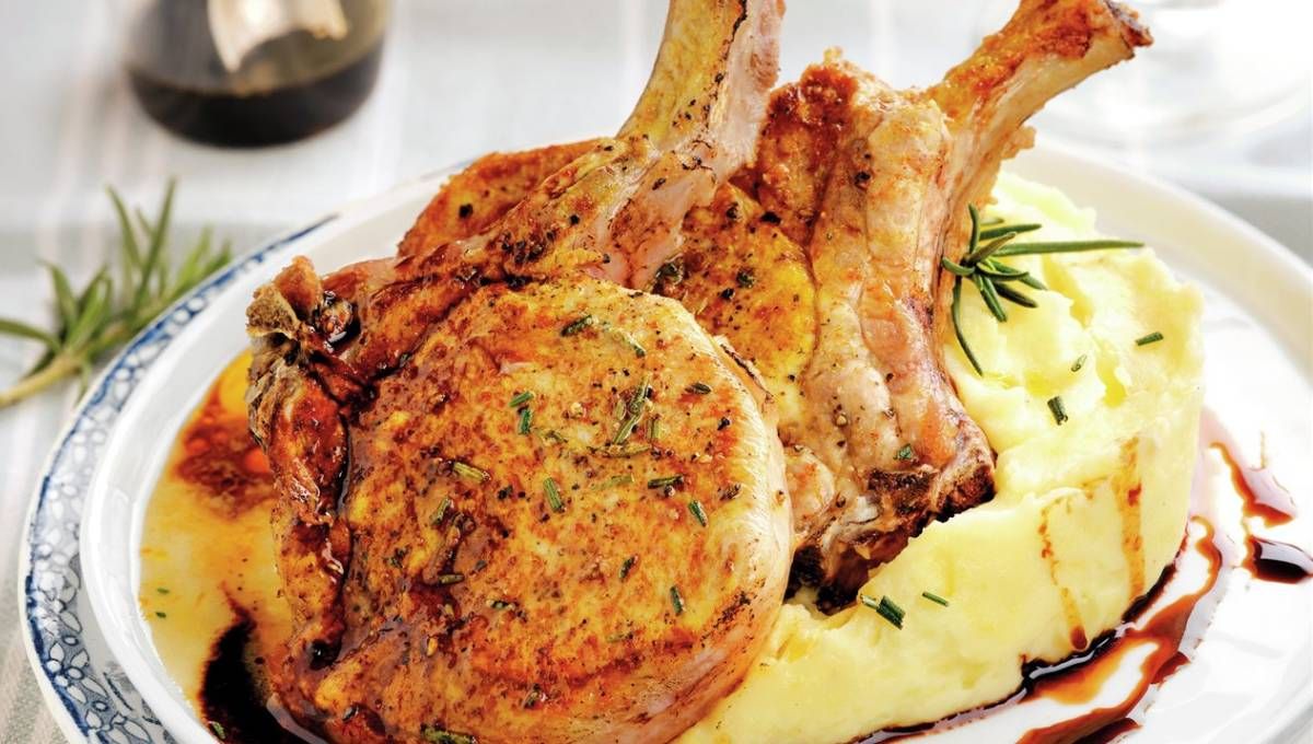 Recetas: costeletas de cerdo con puré de papas. Foto: gentileza cocina.lecturas. Recetas: costeletas de cerdo con puré de papas. Foto: gentileza cocina.lecturas.