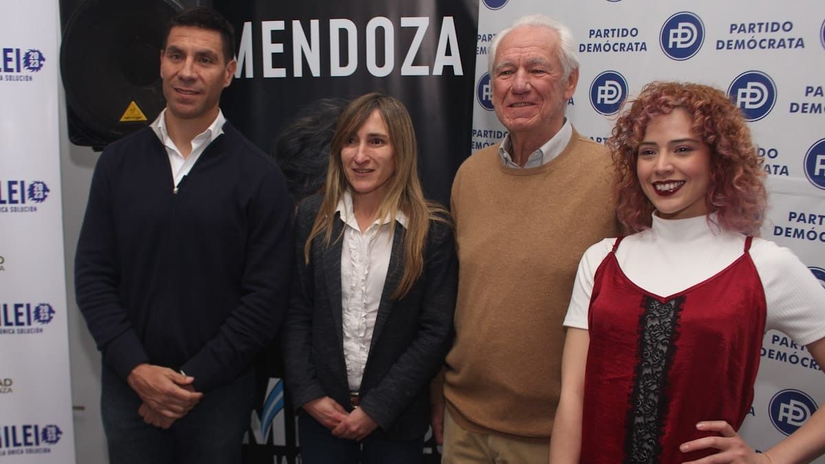 Algunos aliados de Milei en Mendoza: Facundo Correa Llano (PD), Mechi Llano (PD), Carlos Balter (PD) y Lourdes Arrieta (PL).