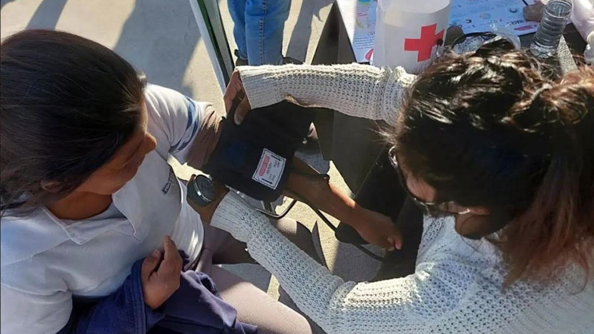 Muejeres de Barrios de Pie se han interesado por estudiar Enfermería.