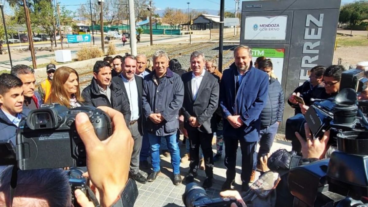 La presencia del presidente de Trenes Argentinos en Mendoza, renovó la esperanza de la pronta llegada del tren de pasajeros a nuestra provincia.