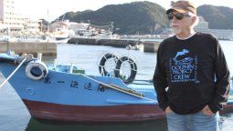 Japón deportó al astro de documental de delfines The Cove