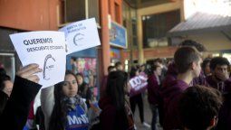 El pedido por el boleto estudiantil se hizo sentir ayer en la Terminal
