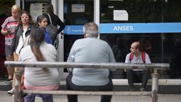 ANSES reveló que pagará un bono de $ 700.000 a jubilados en junio