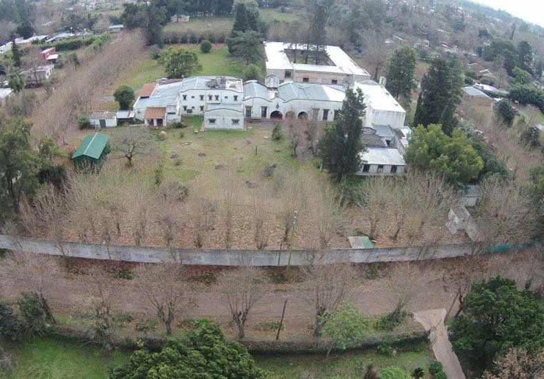 Encontraron bóvedas en la capilla del monasterio donde detuvieron a José López