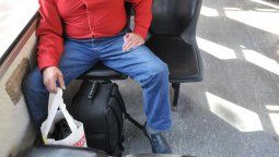 Alertan sobre el despatarre de los hombres acosadores