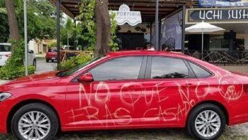 Descubrió que su novio era casado y se desquitó de la peor manera