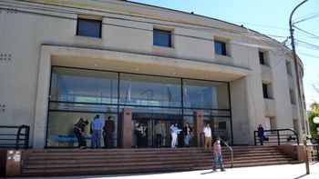 Un hombre admitió que abusó de su hija durante una década y fue condenado a 18 años Un hombre admitió que abusó de su hija durante una década y fue condenado a 18 años