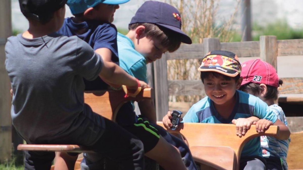Niños felices. Se plantea un nuevo sistema educativo, más inclusivo y que respete lo individual de cada alumno, para alcanzar su educación integral.
